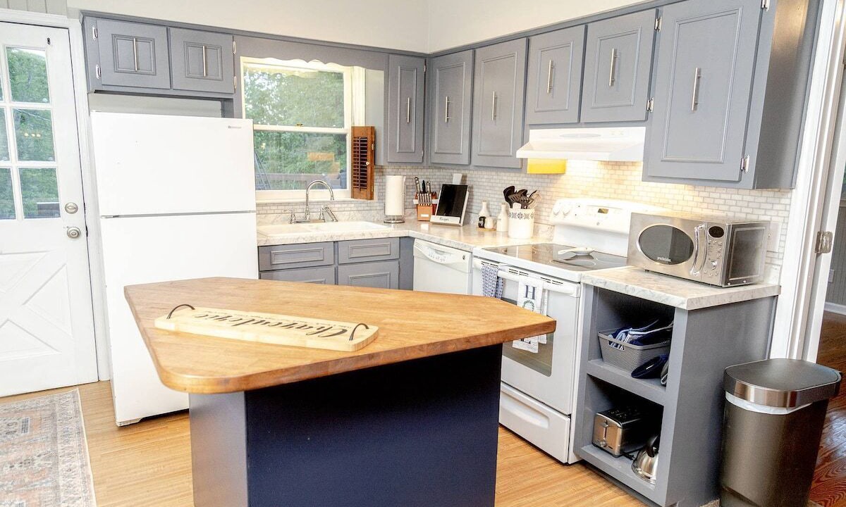 Photo of Kitchen in Warm Springs