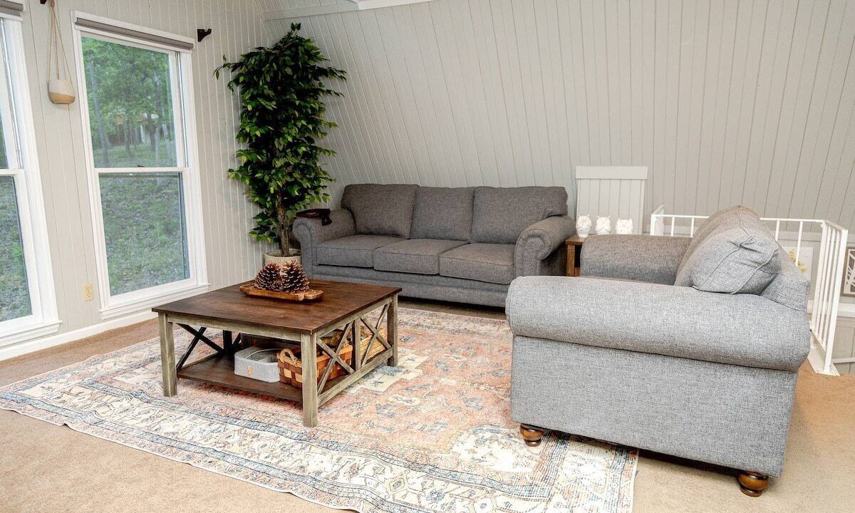 Photo of Livingroom in Warm Springs