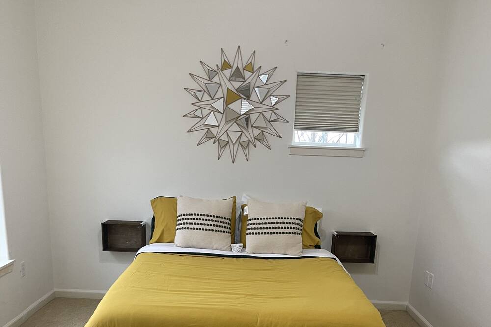 Photo of Bedroom in Five Oaks