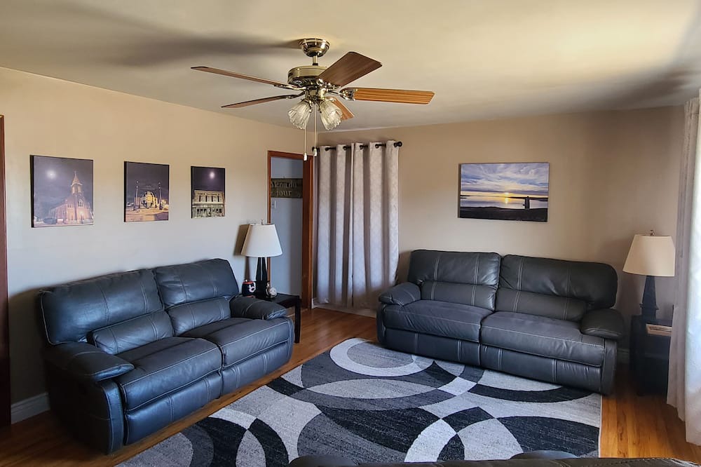 Photo of Livingroom in Wilson