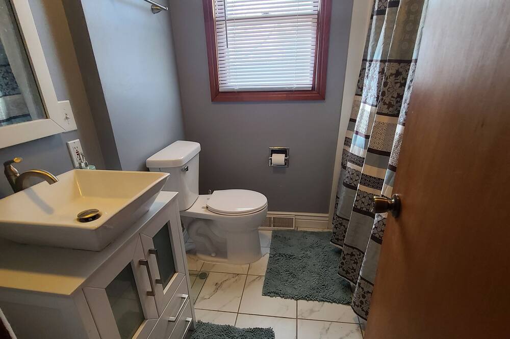Photo of Bathroom in Wilson