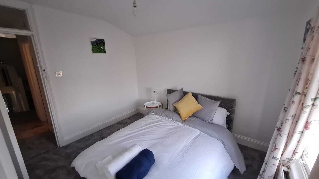 Photo of Others in Ladywell