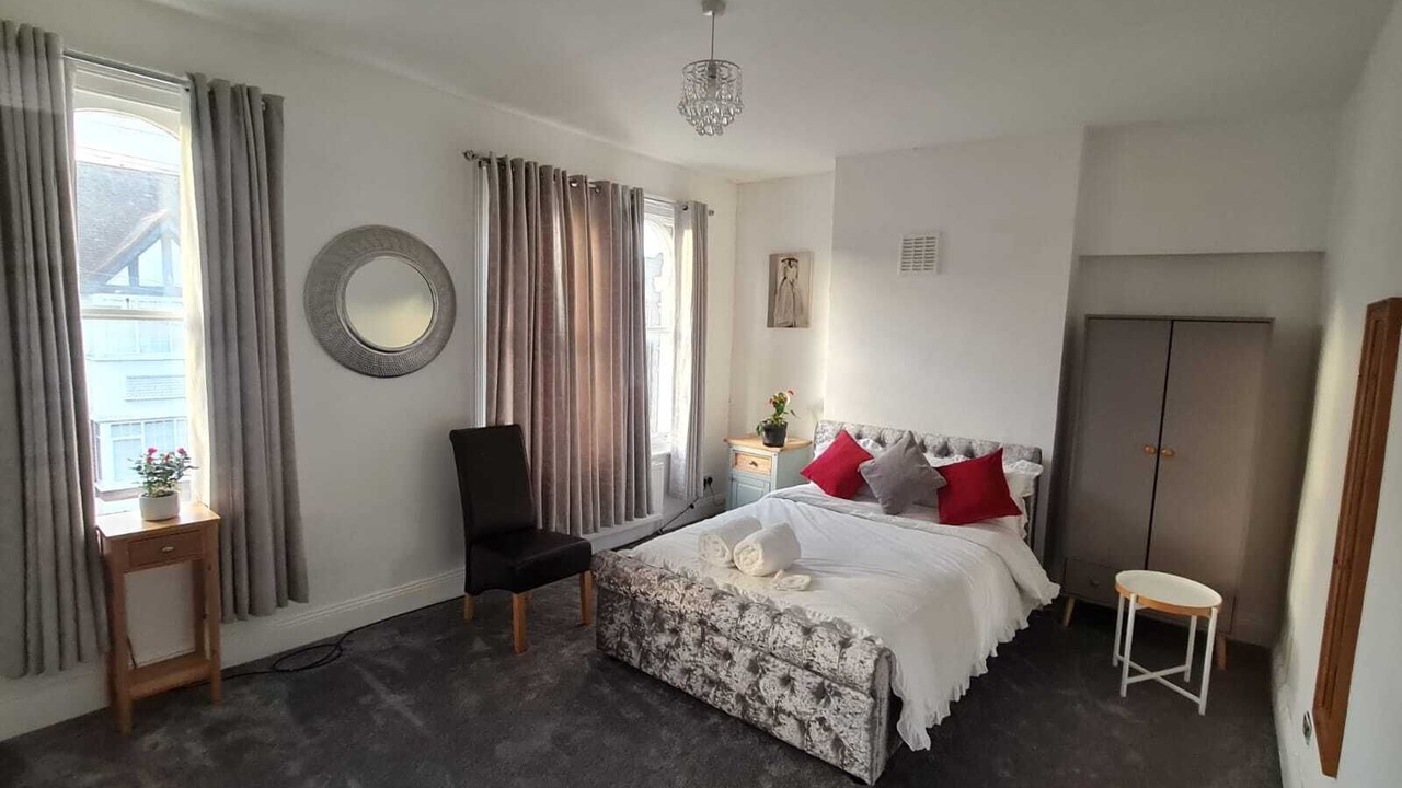 Photo of Others in Ladywell