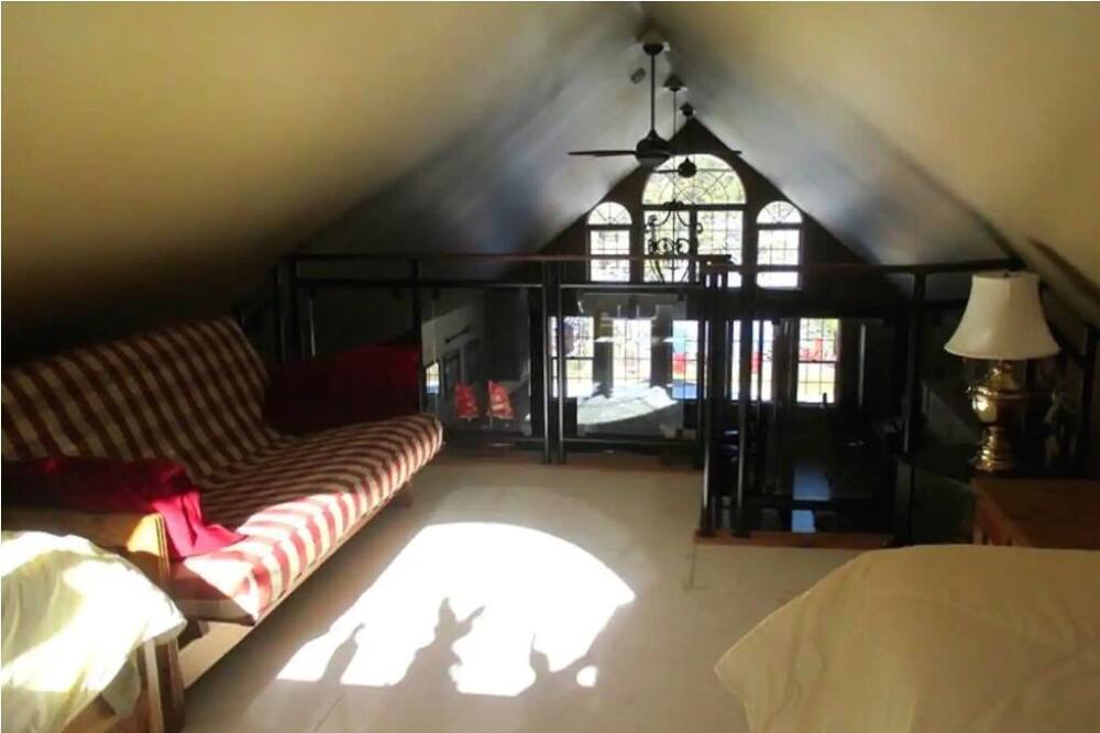 Photo of Bedroom in Dysart et al