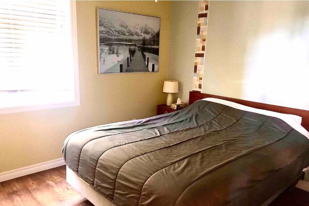 Photo of Bedroom in Dysart et al