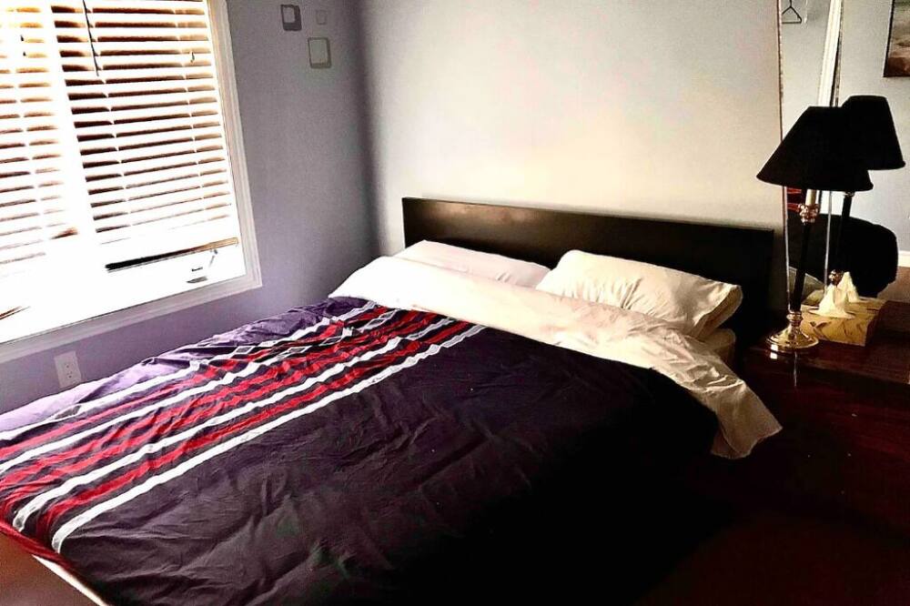 Photo of Bedroom in Dysart et al