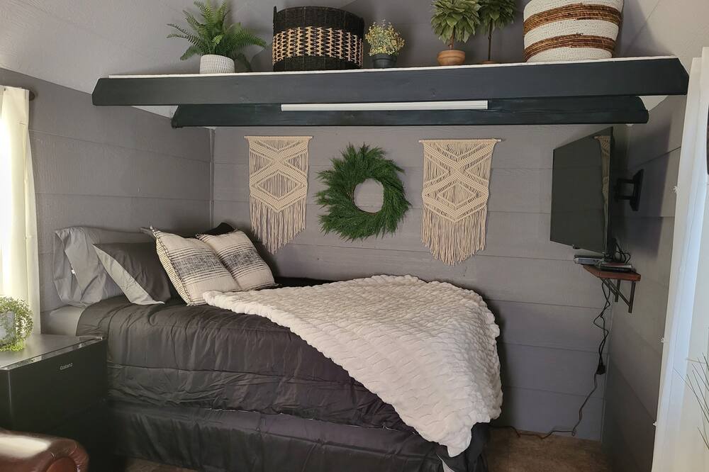 Photo of Bedroom in Proctor
