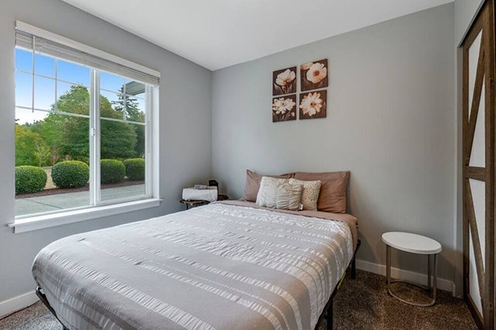 Photo of Bedroom in Snohomish