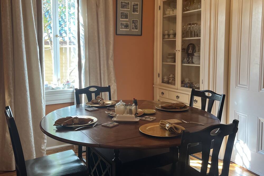Photo of Kitchen in Seventh Ward