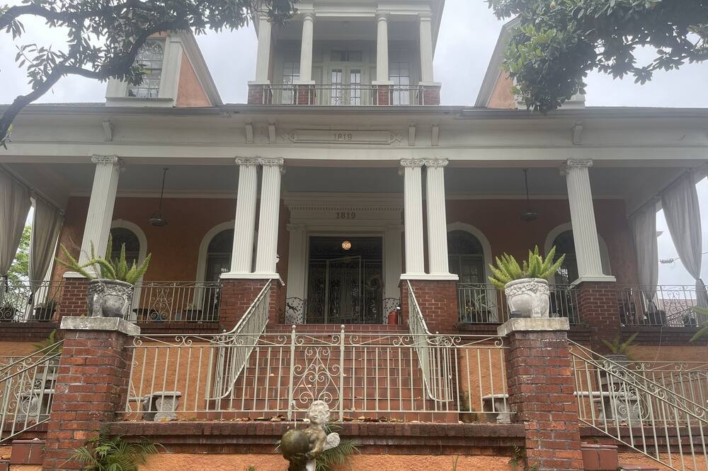Photo of Outdoor in Seventh Ward
