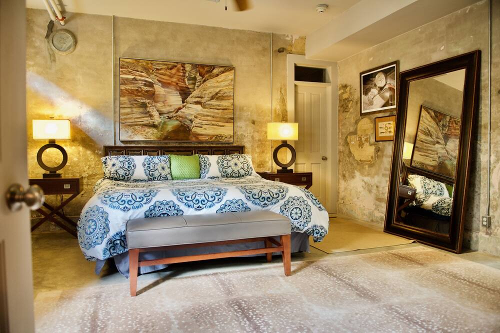 Photo of Bedroom in Seventh Ward