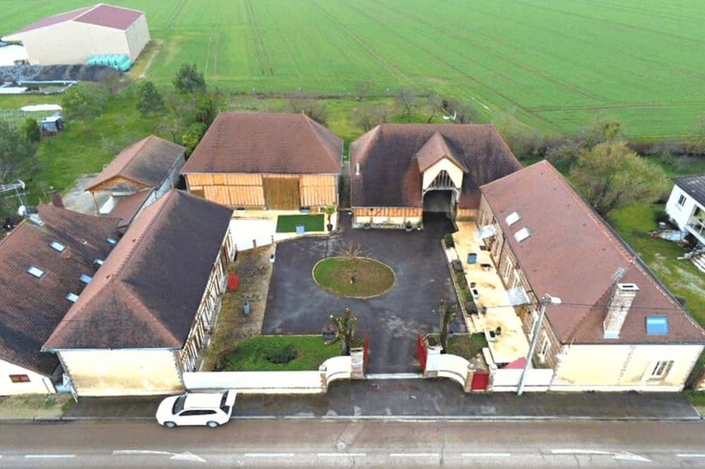 Photo of Outdoor in Bucheres