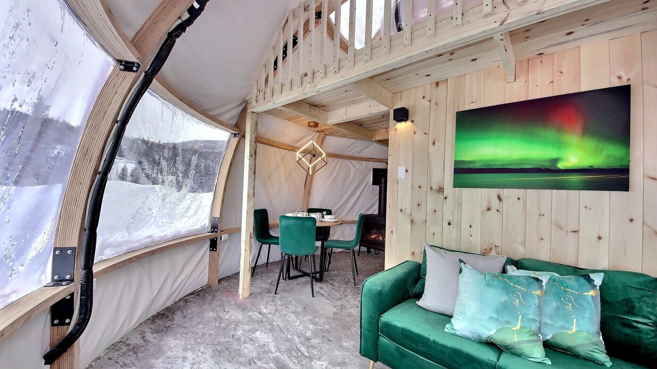 Photo of Livingroom in Saint-David-de-Falardeau