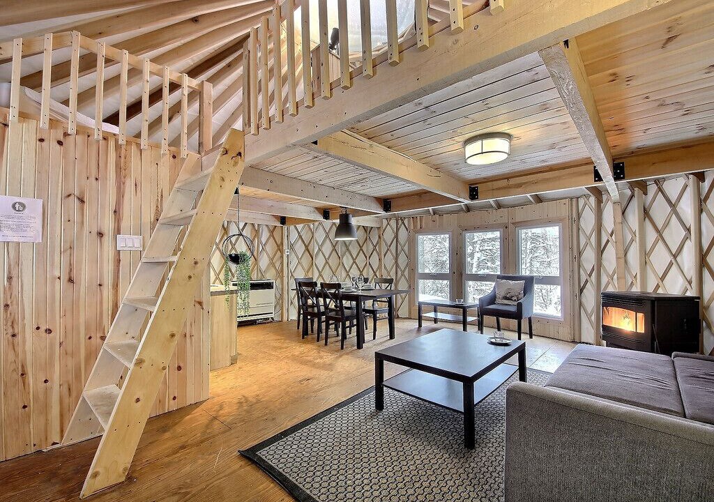 Photo of Livingroom in Saint-David-de-Falardeau