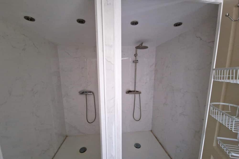 Photo of Bathroom in Chomerac