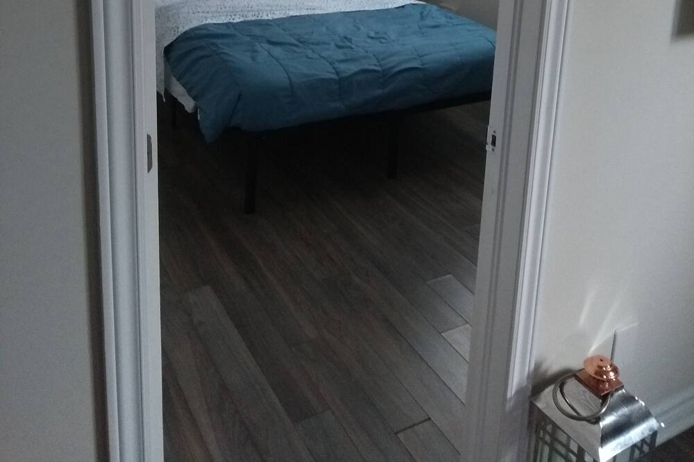 Photo of Bedroom in Aylmer