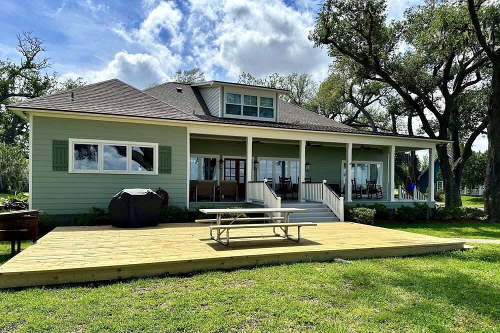 Photo of Outdoor in Sulphur