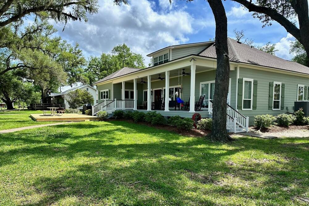 Photo of Outdoor in Sulphur