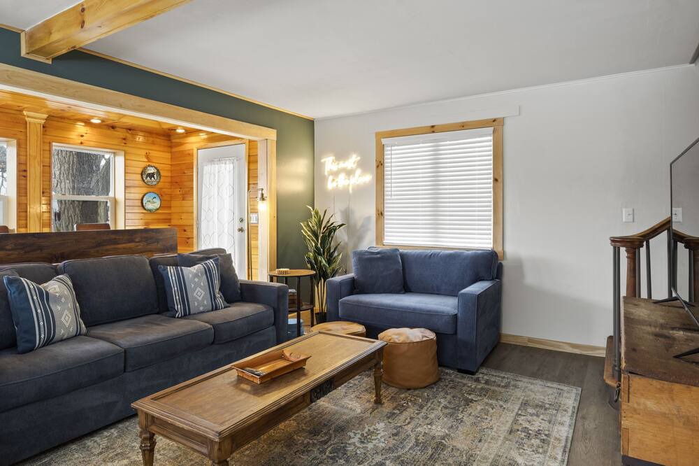 Photo of Livingroom in Honeoye