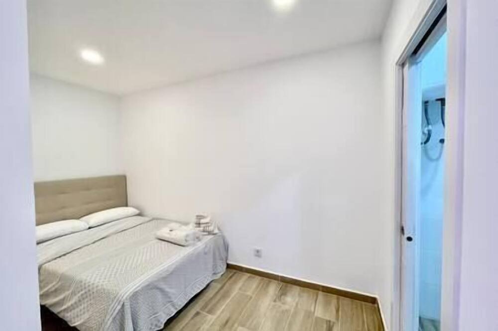 Photo of Bedroom in Barri Antic