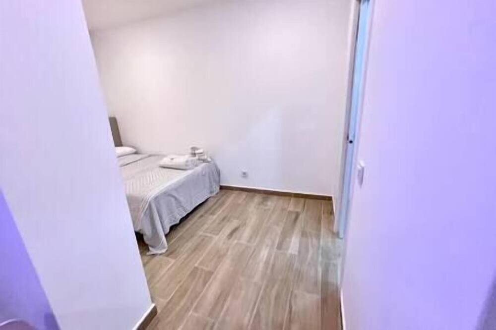 Photo of Bedroom in Barri Antic