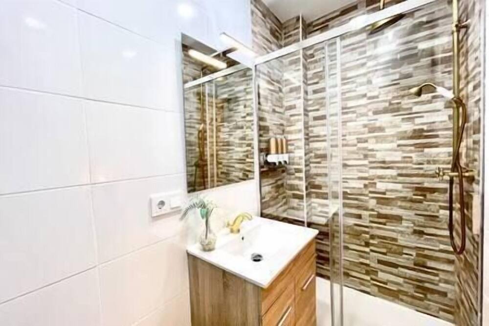 Photo of Bathroom in Barri Antic