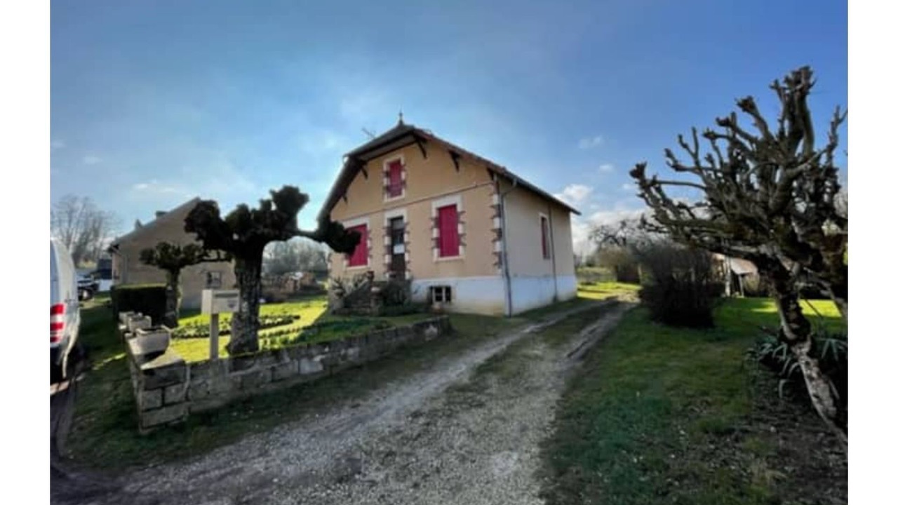 Photo of Outdoor in Saint-Amand-en-Puisaye