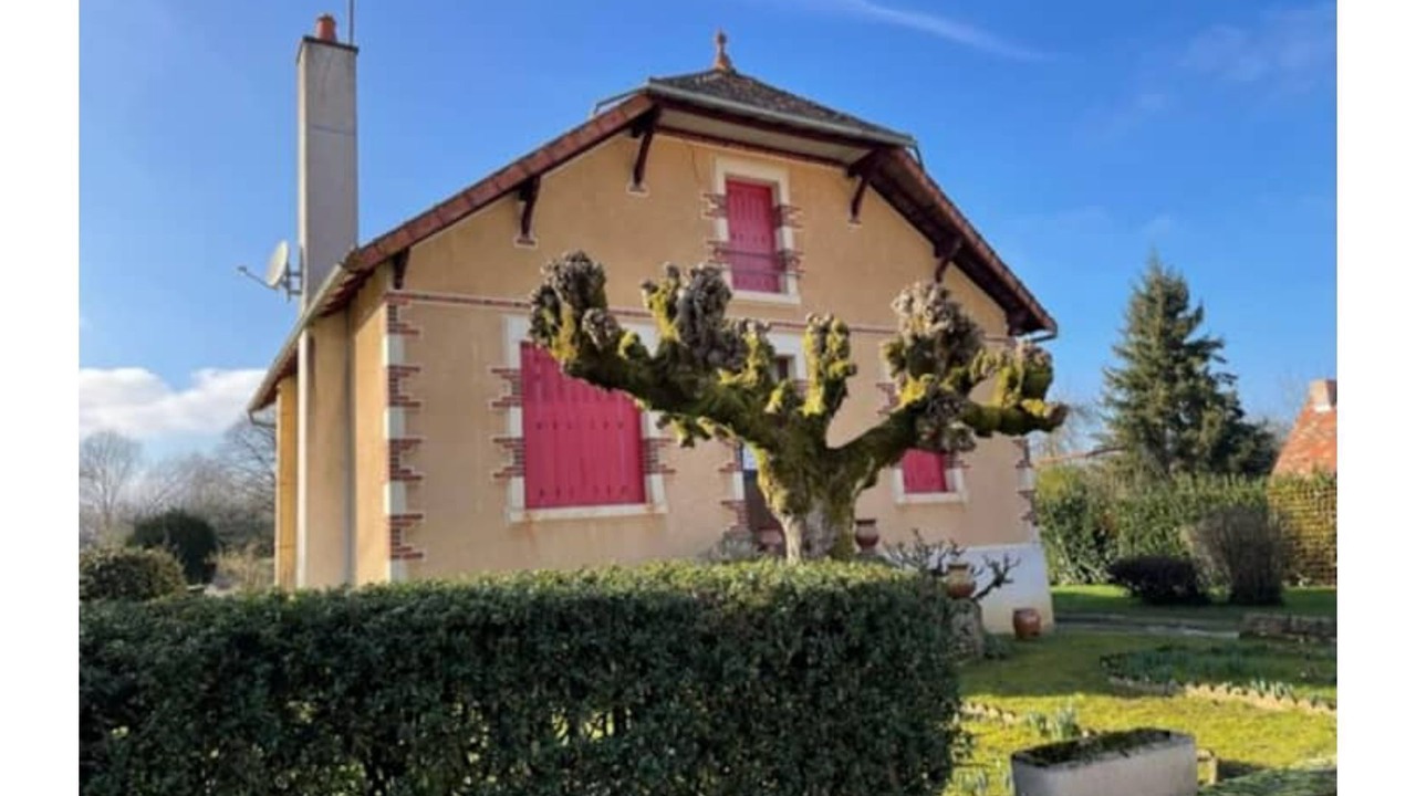 Photo of Outdoor in Saint-Amand-en-Puisaye