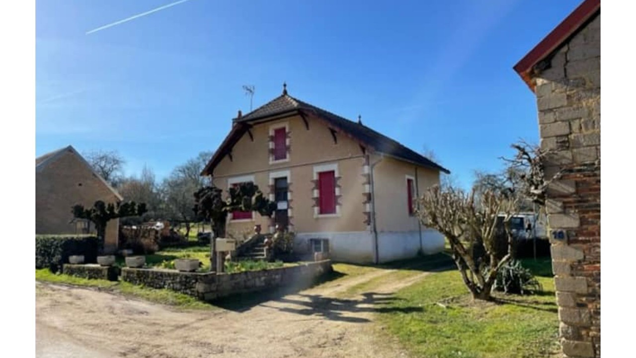 Photo of Outdoor in Saint-Amand-en-Puisaye