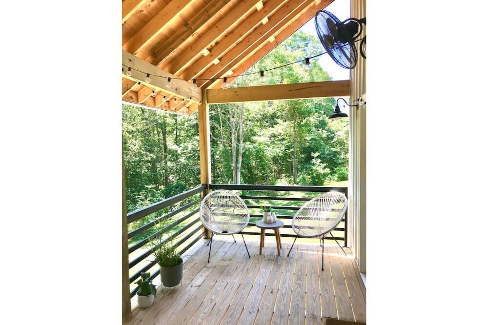 Photo of Patio Balcony in Highlandville