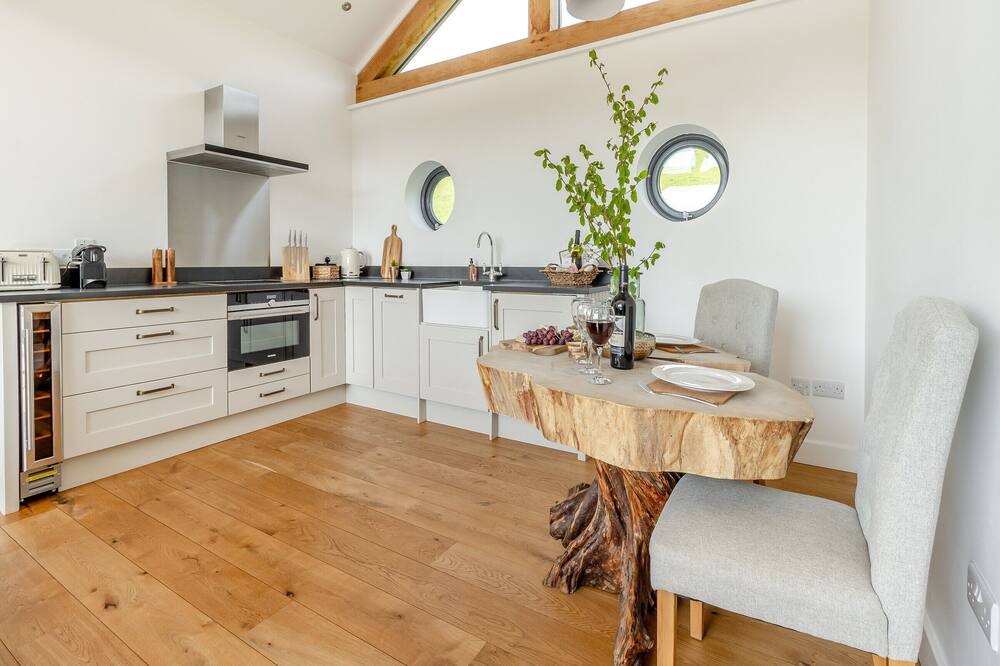 Photo of Kitchen in Cyfronydd