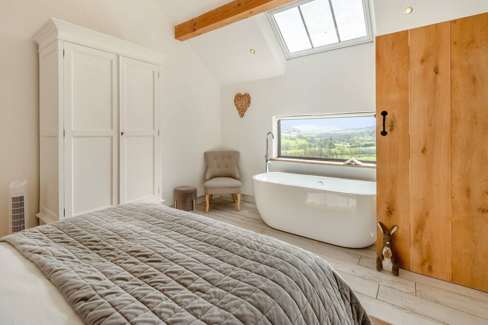 Photo of Bedroom in Cyfronydd