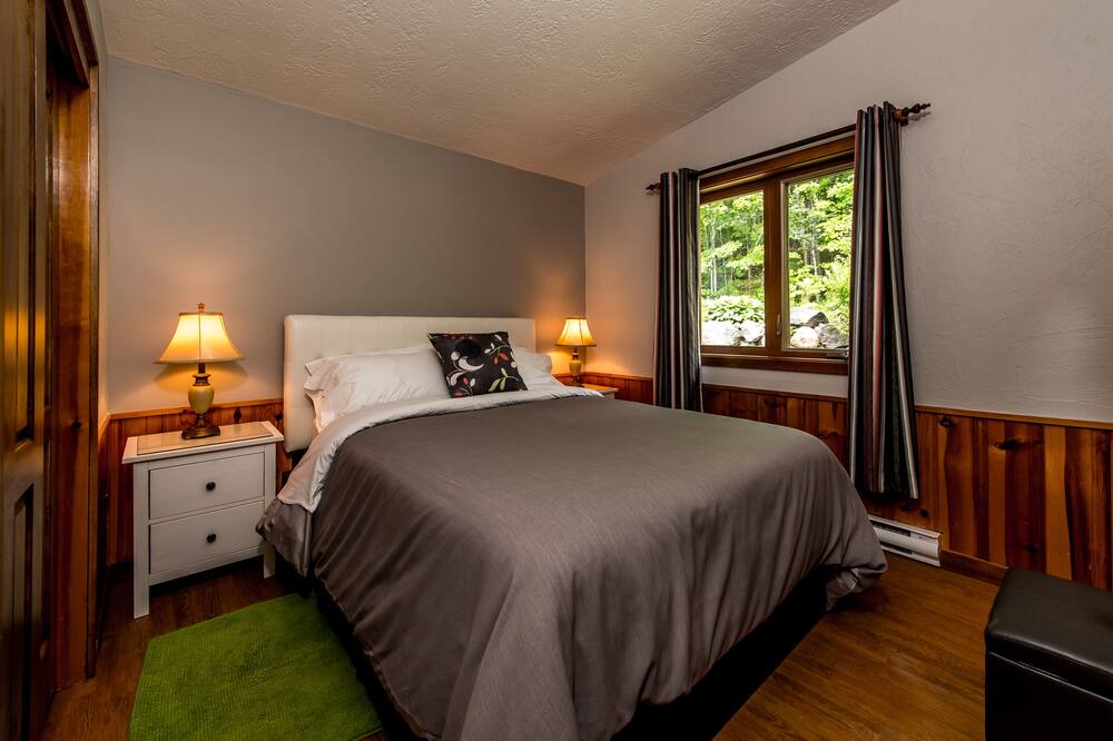 Photo of Bedroom in Sainte-Agathe-des-Monts