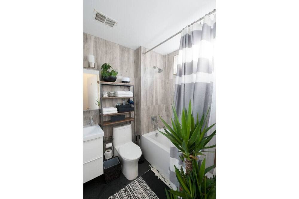 Photo of Bathroom in Wrightwood Neighbors