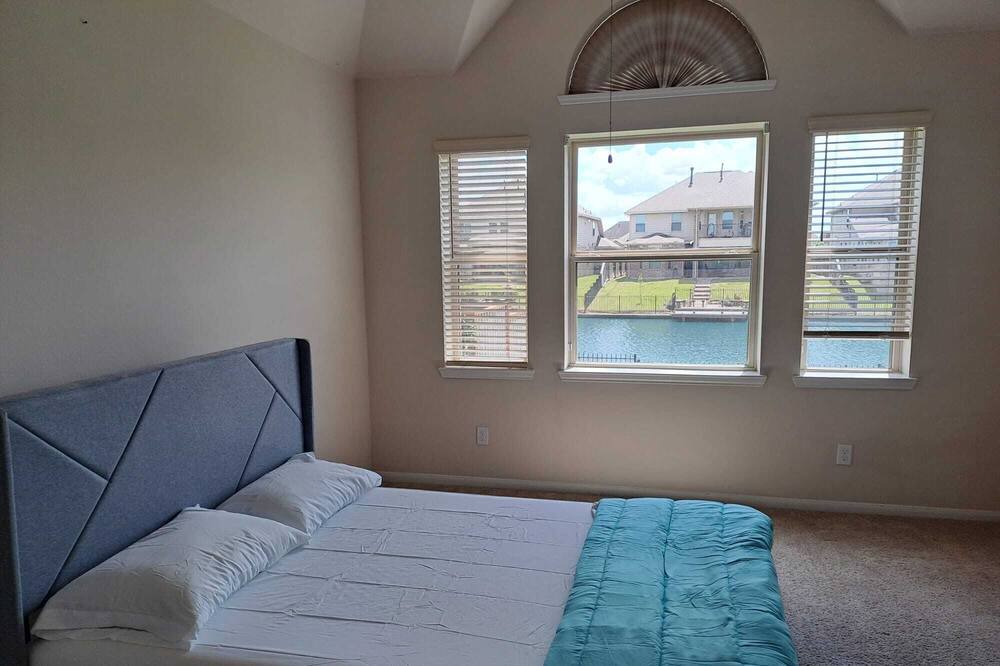 Photo of Bedroom in Missouri City