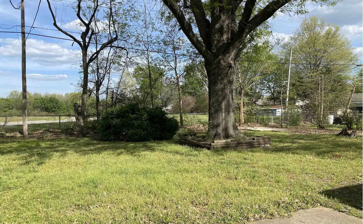 Photo of Outdoor in Muskogee