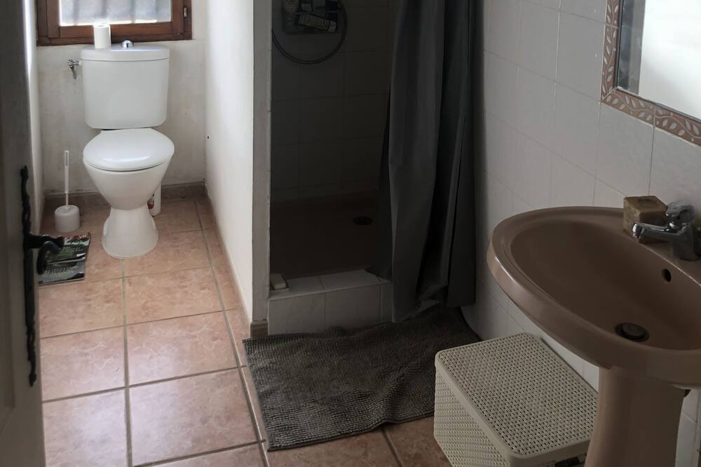 Photo of Bathroom in Alleins