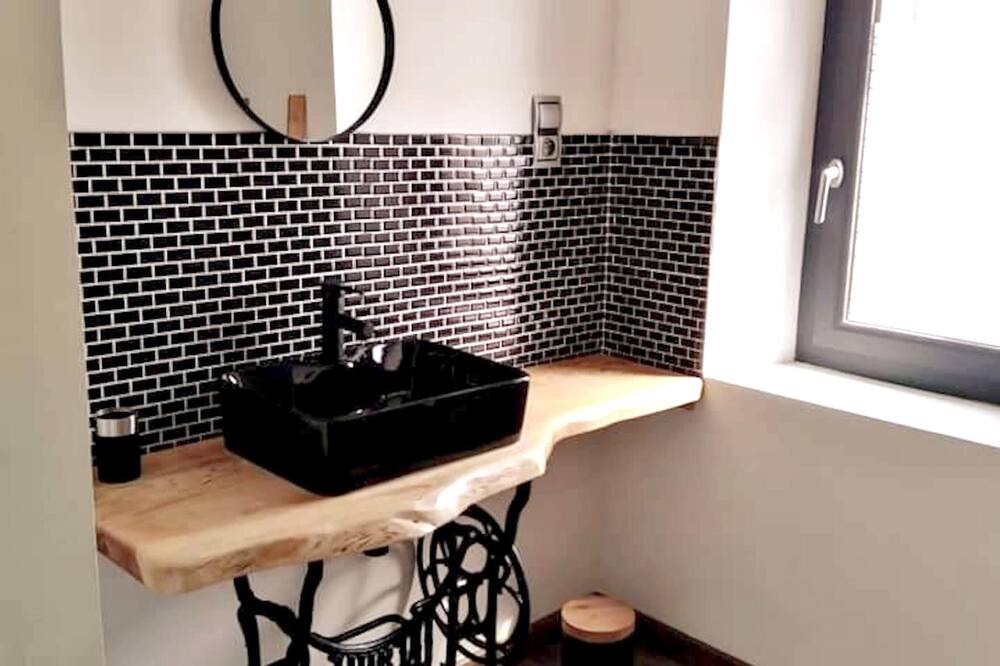 Photo of Bathroom in Montech