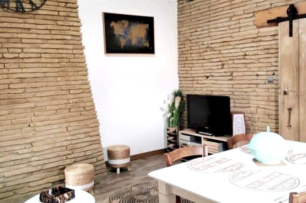 Photo of Livingroom in Montech