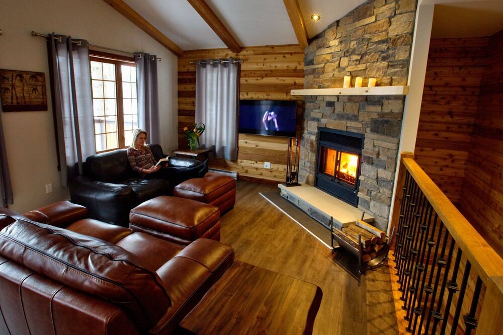 Photo of Livingroom in Sainte-Agathe-des-Monts