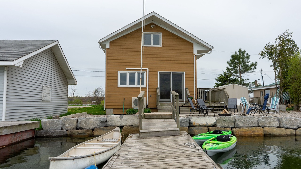 Photo of Patio Balcony in Leeds and the Thousand Islands