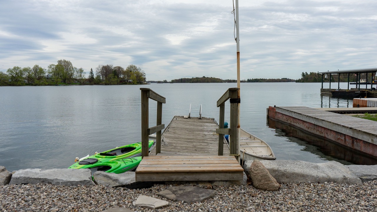 Photo of Others in Leeds and the Thousand Islands