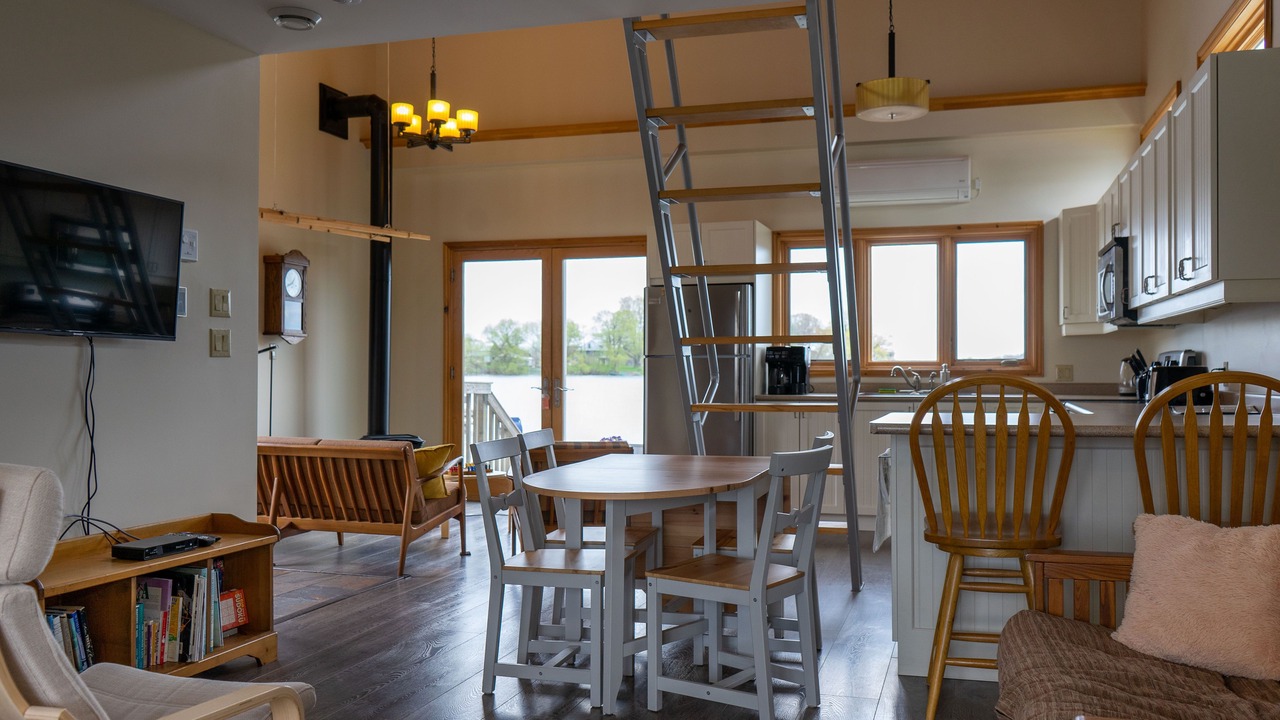 Photo of Livingroom in Leeds and the Thousand Islands