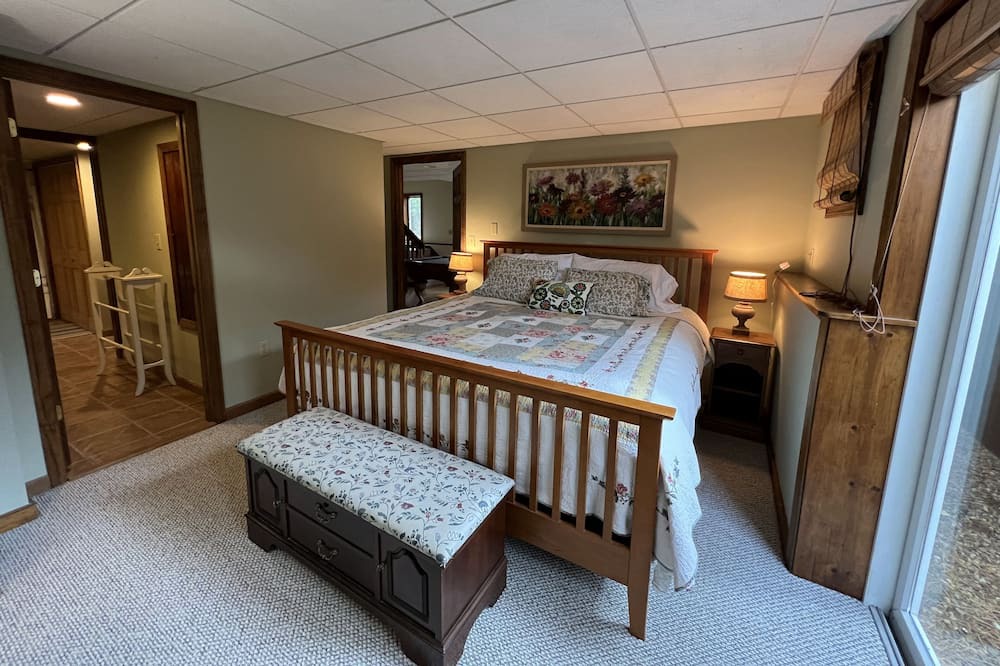 Photo of Bedroom in Center Harbor