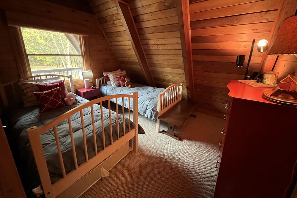 Photo of Bedroom in Center Harbor