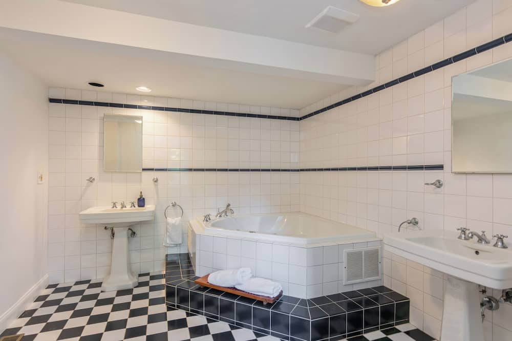 Photo of Others in South Orange