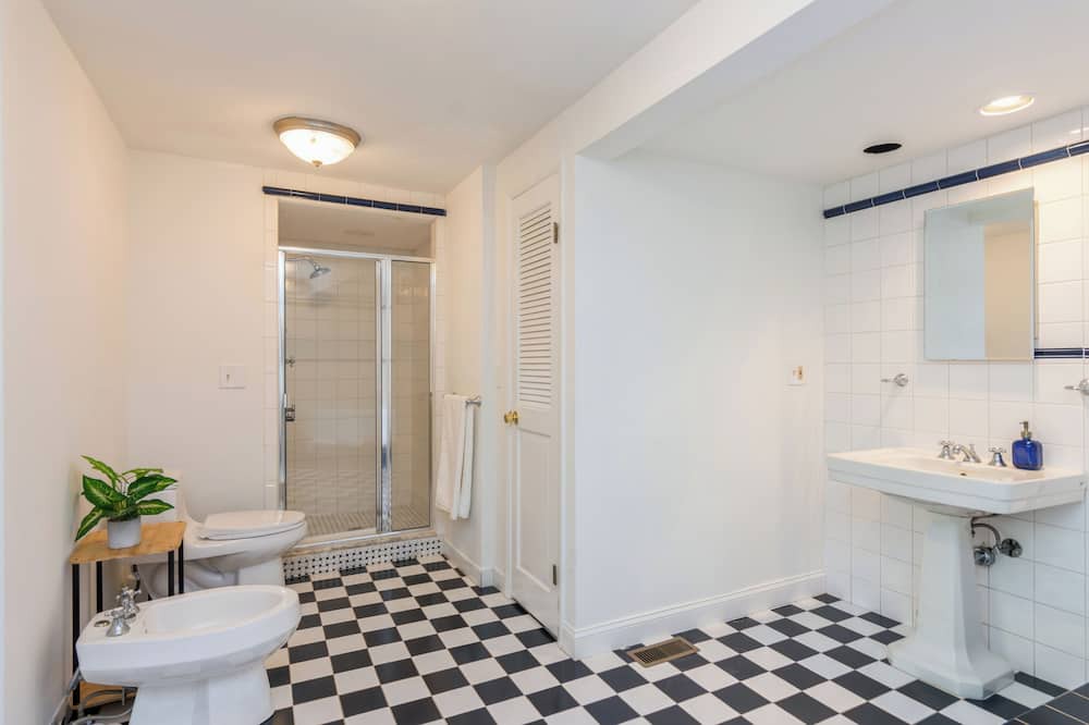 Photo of Others in South Orange