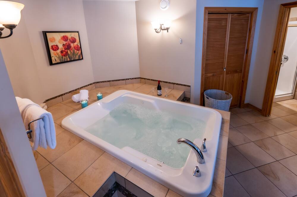Photo of Bathroom in Sainte-Agathe-des-Monts