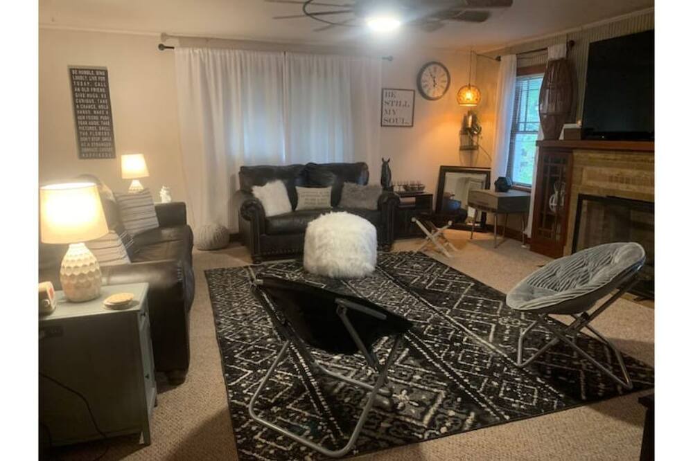 Photo of Livingroom in Chandler