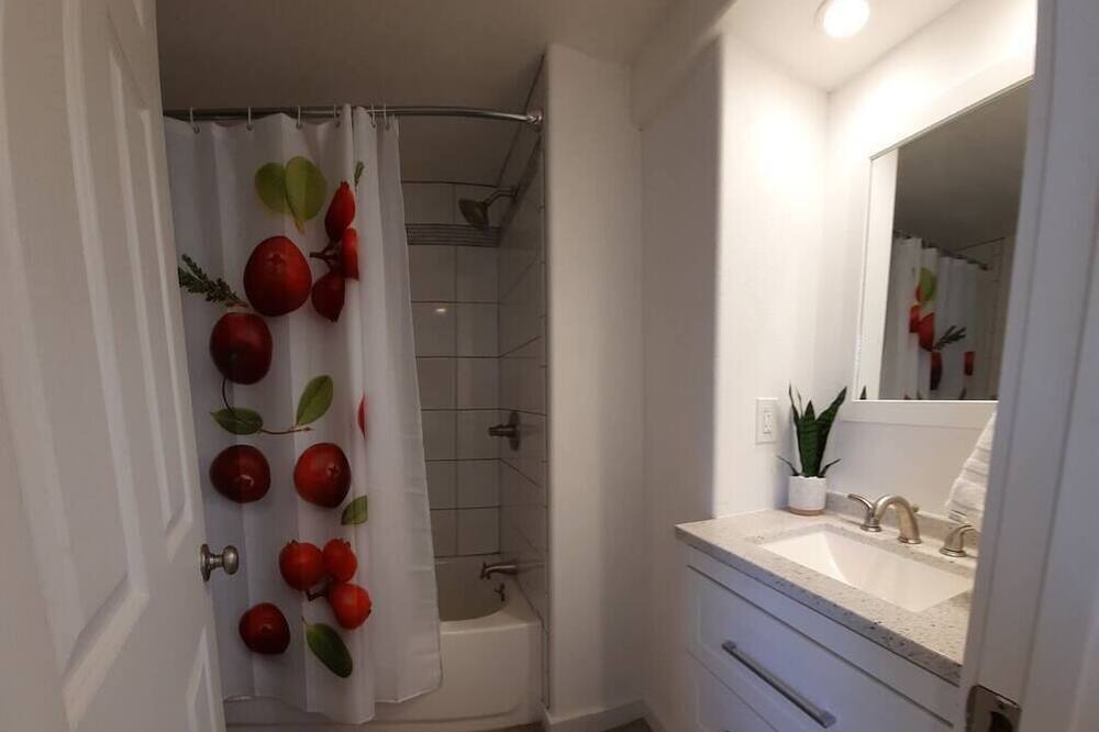 Photo of Bathroom in Grayland